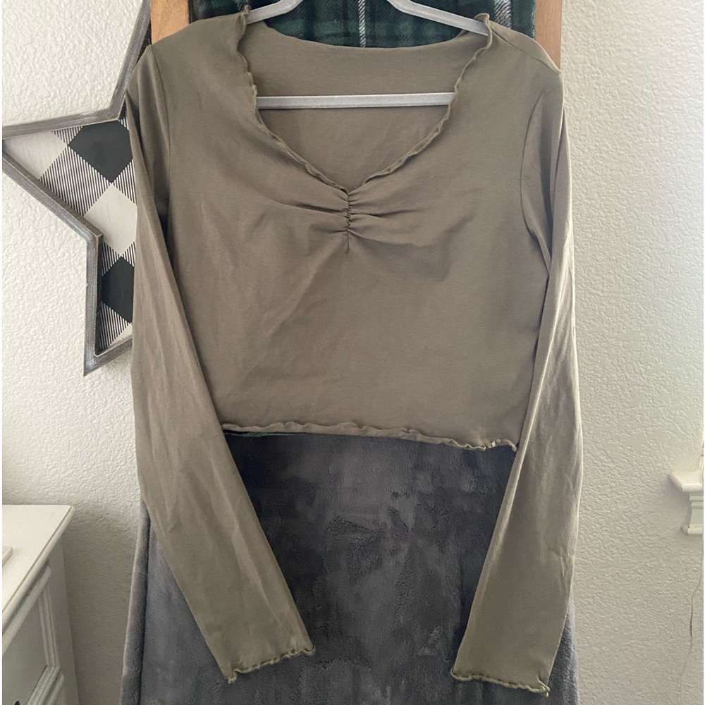 Green ribbed crop long sleeve